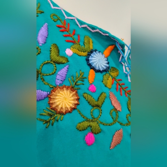 EMBROIDERED TEAL COTTON BLOUSE - Picture 6 of 8